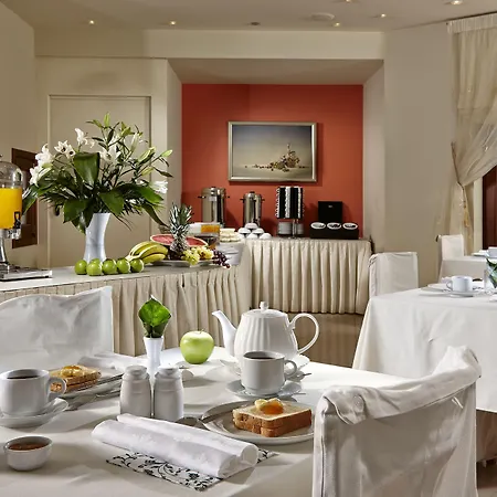 Otel Galaxy Naxos 4*