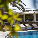 فندق Galaxy Naxos 4*